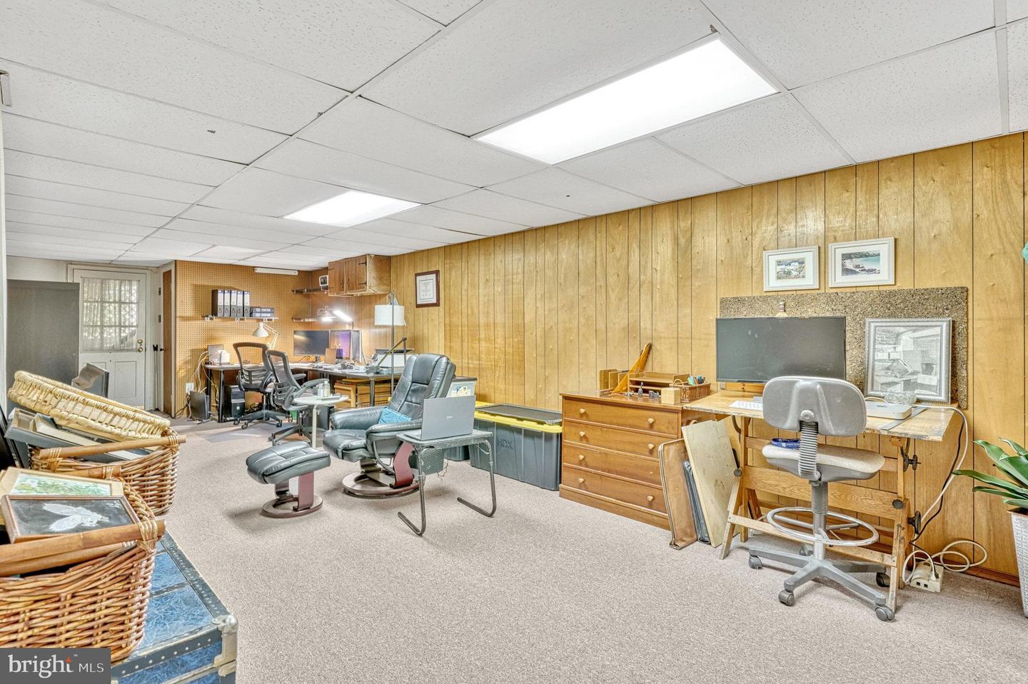 4121 SLEEPY HOLLOW RD, ANNANDALE, Virginia 22003, 4 Bedrooms Bedrooms, ,3 BathroomsBathrooms,Residential,For sale,4121 SLEEPY HOLLOW RD,VAFX2258170 MLS # VAFX2258170