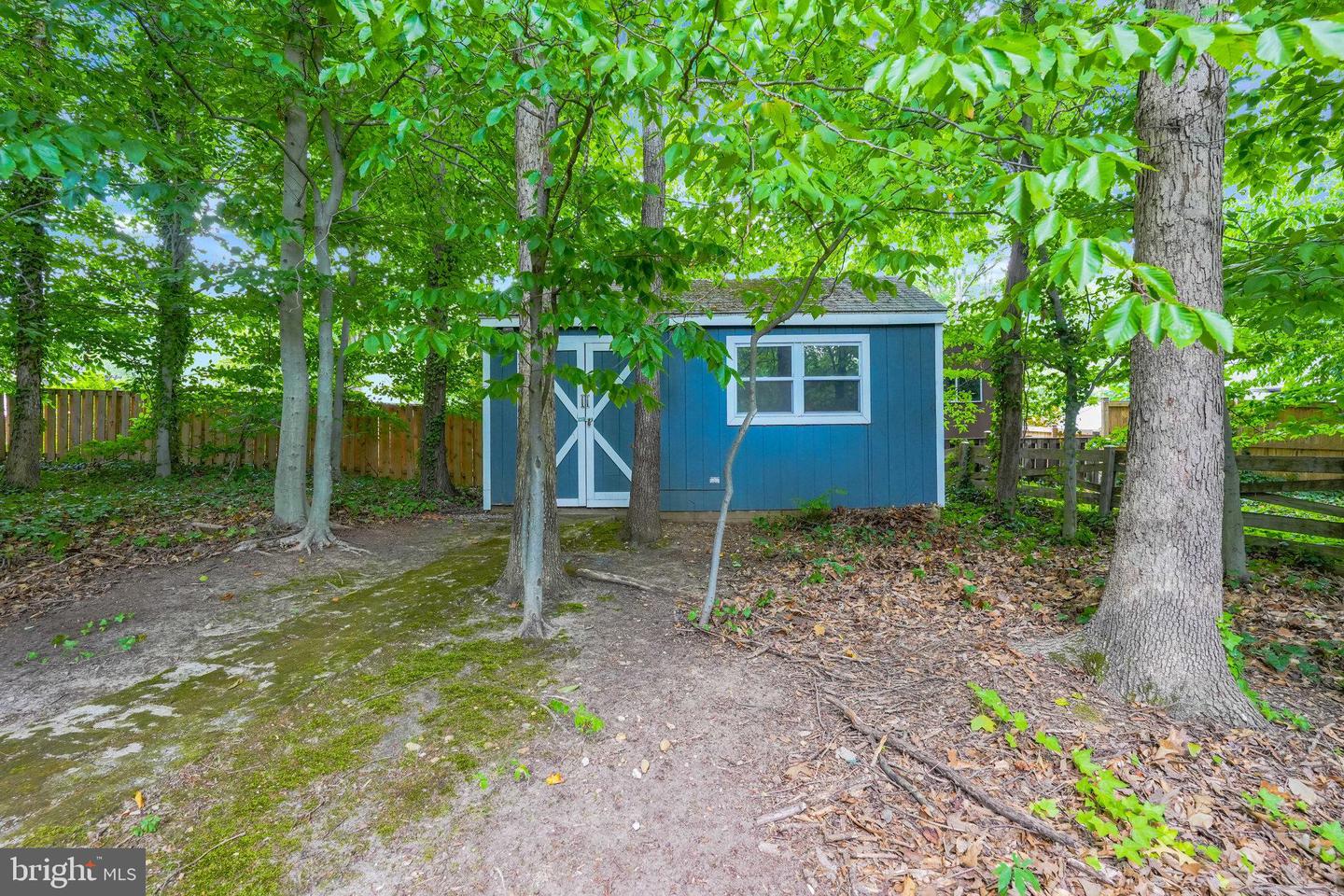 4121 SLEEPY HOLLOW RD, ANNANDALE, Virginia 22003, 4 Bedrooms Bedrooms, ,3 BathroomsBathrooms,Residential,For sale,4121 SLEEPY HOLLOW RD,VAFX2258170 MLS # VAFX2258170