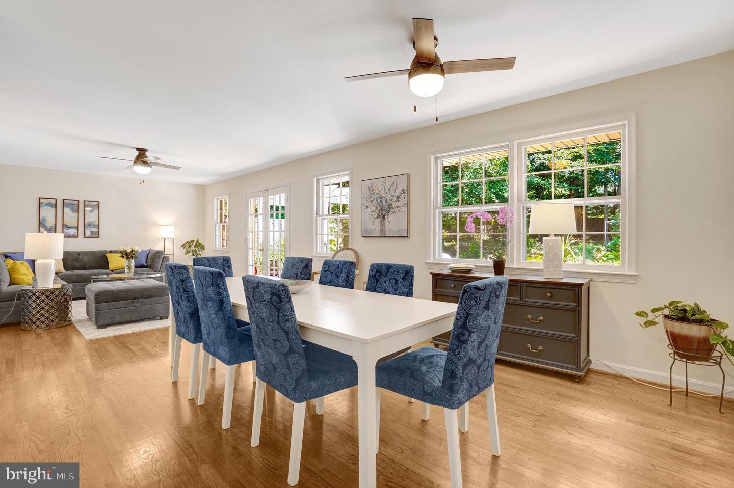 4121 SLEEPY HOLLOW RD, ANNANDALE, Virginia 22003, 4 Bedrooms Bedrooms, ,3 BathroomsBathrooms,Residential,For sale,4121 SLEEPY HOLLOW RD,VAFX2258170 MLS # VAFX2258170