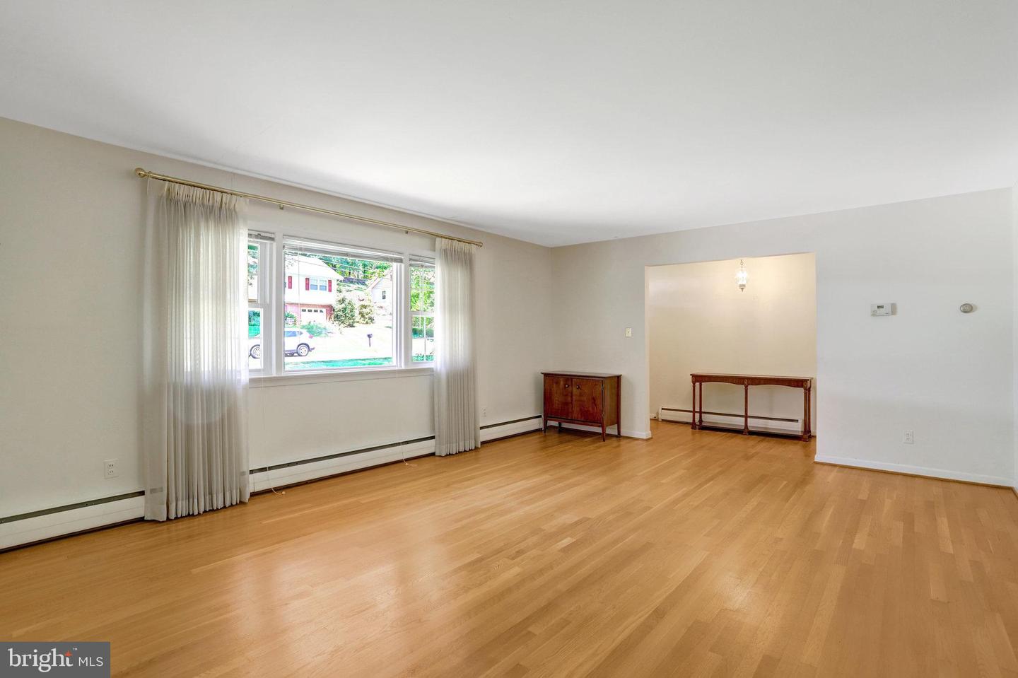 1807 COURTLAND RD, ALEXANDRIA, Virginia 22306, 4 Bedrooms Bedrooms, ,3 BathroomsBathrooms,Residential,For sale,1807 COURTLAND RD,VAFX2258182 MLS # VAFX2258182