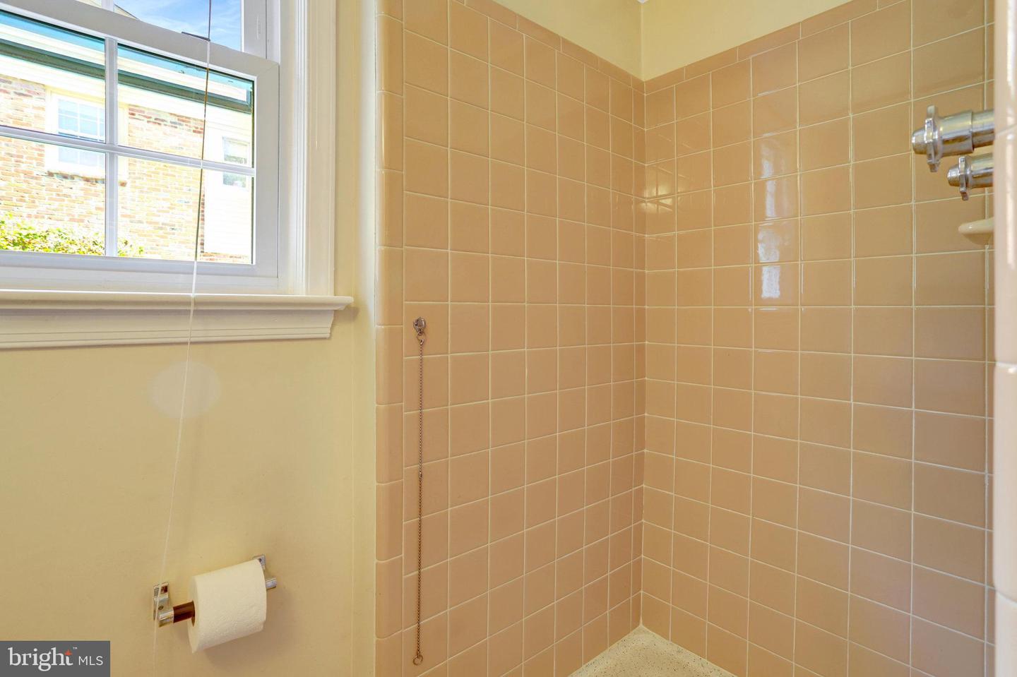 1807 COURTLAND RD, ALEXANDRIA, Virginia 22306, 4 Bedrooms Bedrooms, ,3 BathroomsBathrooms,Residential,For sale,1807 COURTLAND RD,VAFX2258182 MLS # VAFX2258182