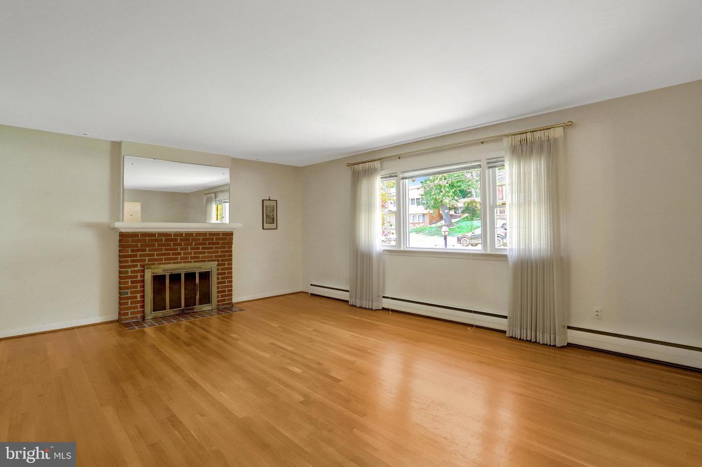 1807 COURTLAND RD, ALEXANDRIA, Virginia 22306, 4 Bedrooms Bedrooms, ,3 BathroomsBathrooms,Residential,For sale,1807 COURTLAND RD,VAFX2258182 MLS # VAFX2258182