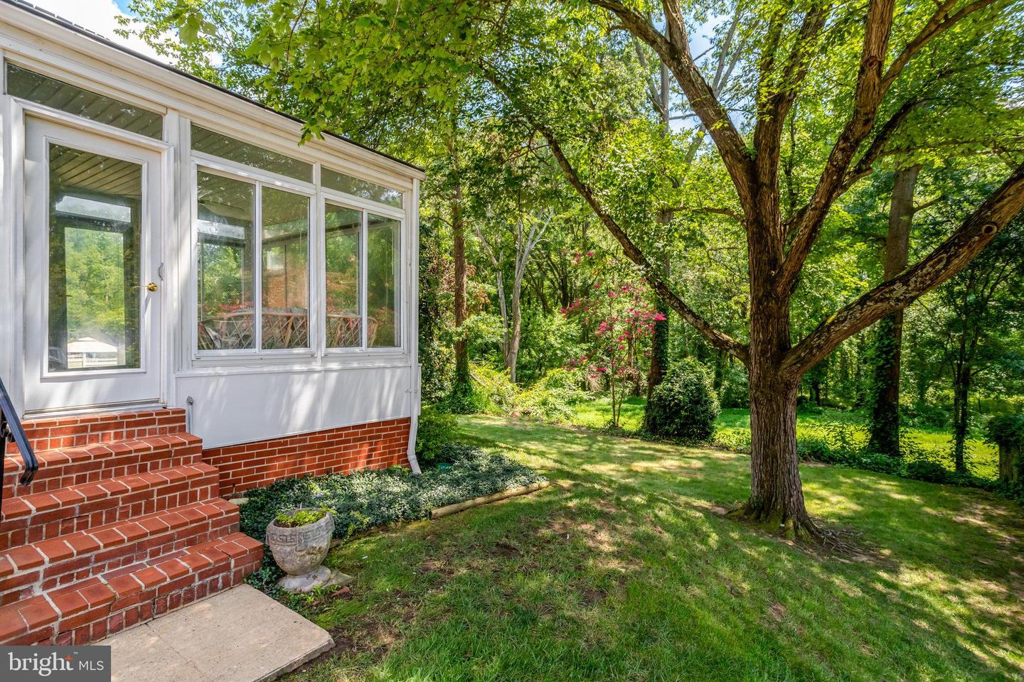 1807 COURTLAND RD, ALEXANDRIA, Virginia 22306, 4 Bedrooms Bedrooms, ,3 BathroomsBathrooms,Residential,For sale,1807 COURTLAND RD,VAFX2258182 MLS # VAFX2258182