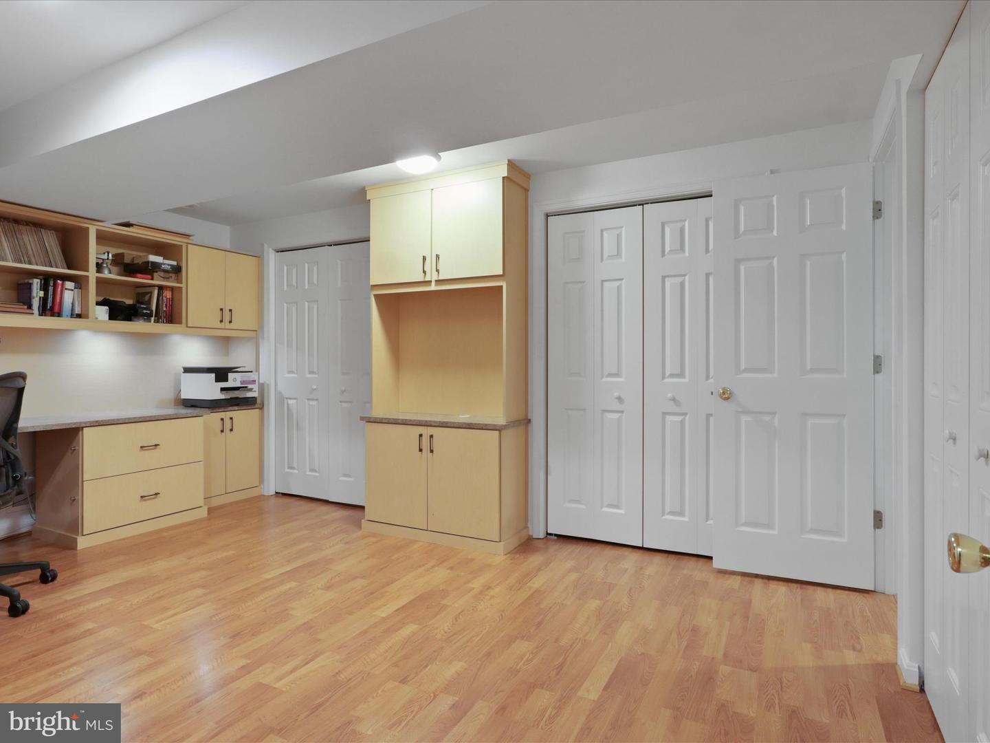8304 BRIAR CREEK DR, ANNANDALE, Virginia 22003, 5 Bedrooms Bedrooms, 15 Rooms Rooms,3 BathroomsBathrooms,Residential,For sale,8304 BRIAR CREEK DR,VAFX2258218 MLS # VAFX2258218