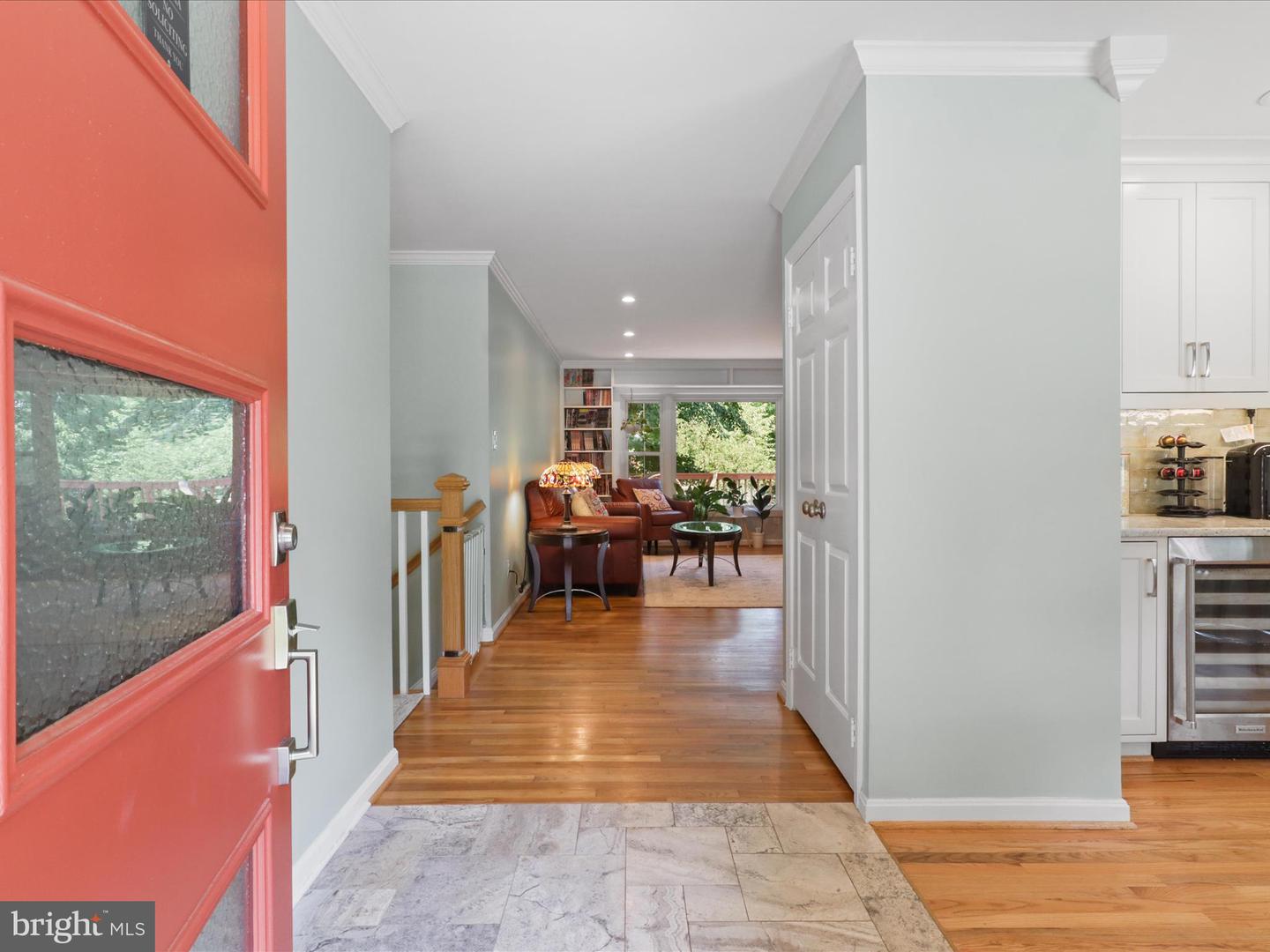 8304 BRIAR CREEK DR, ANNANDALE, Virginia 22003, 5 Bedrooms Bedrooms, 15 Rooms Rooms,3 BathroomsBathrooms,Residential,For sale,8304 BRIAR CREEK DR,VAFX2258218 MLS # VAFX2258218
