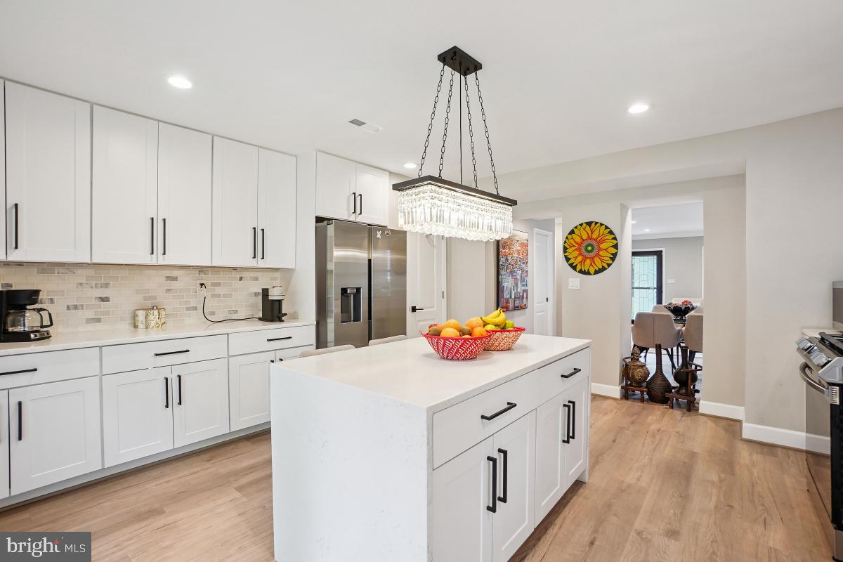 312-E DUNCAN AVE, ALEXANDRIA, Virginia 22301, 3 Bedrooms Bedrooms, ,3 BathroomsBathrooms,Residential,For sale,312-E DUNCAN AVE,VAAX2047990 MLS # VAAX2047990