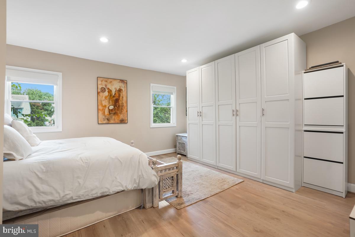312-E DUNCAN AVE, ALEXANDRIA, Virginia 22301, 3 Bedrooms Bedrooms, ,3 BathroomsBathrooms,Residential,For sale,312-E DUNCAN AVE,VAAX2047990 MLS # VAAX2047990