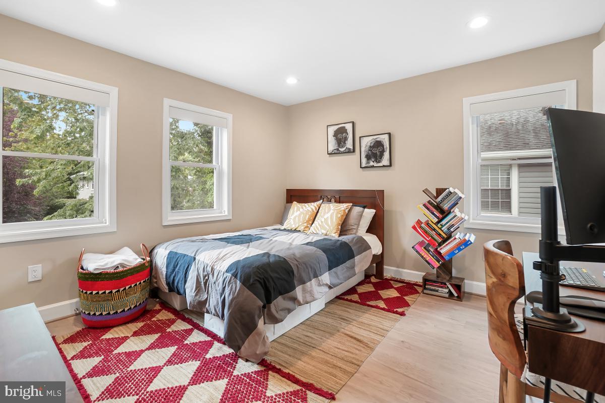 312-E DUNCAN AVE, ALEXANDRIA, Virginia 22301, 3 Bedrooms Bedrooms, ,3 BathroomsBathrooms,Residential,For sale,312-E DUNCAN AVE,VAAX2047990 MLS # VAAX2047990