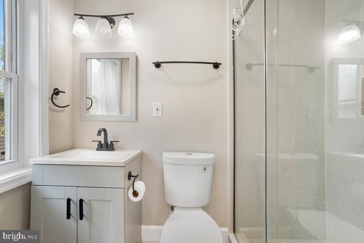 312-E DUNCAN AVE, ALEXANDRIA, Virginia 22301, 3 Bedrooms Bedrooms, ,3 BathroomsBathrooms,Residential,For sale,312-E DUNCAN AVE,VAAX2047990 MLS # VAAX2047990
