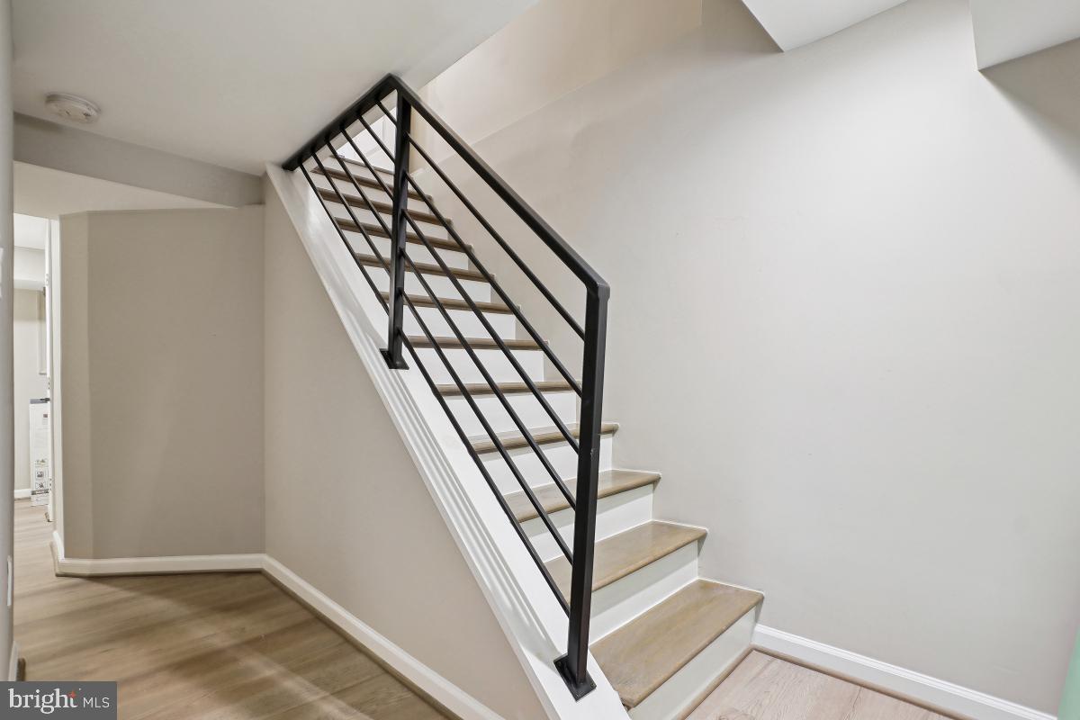 312-E DUNCAN AVE, ALEXANDRIA, Virginia 22301, 3 Bedrooms Bedrooms, ,3 BathroomsBathrooms,Residential,For sale,312-E DUNCAN AVE,VAAX2047990 MLS # VAAX2047990