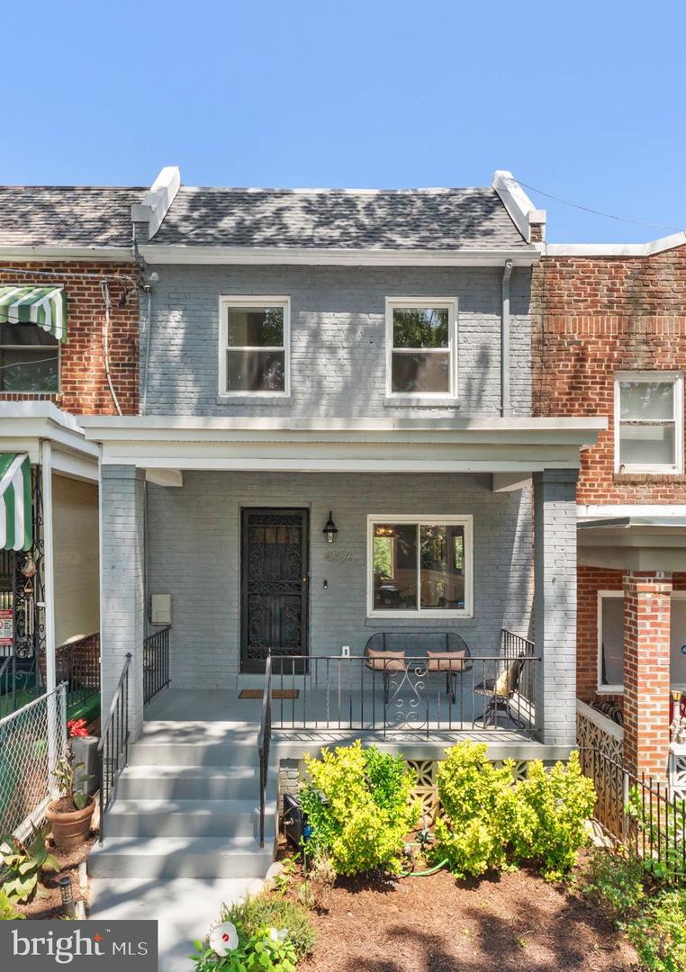 4226 GAULT PL NE, WASHINGTON, District Of Columbia 20019, 3 Bedrooms Bedrooms, ,2 BathroomsBathrooms,Residential,For sale,4226 GAULT PL NE,DCDC2212696 MLS # DCDC2212696