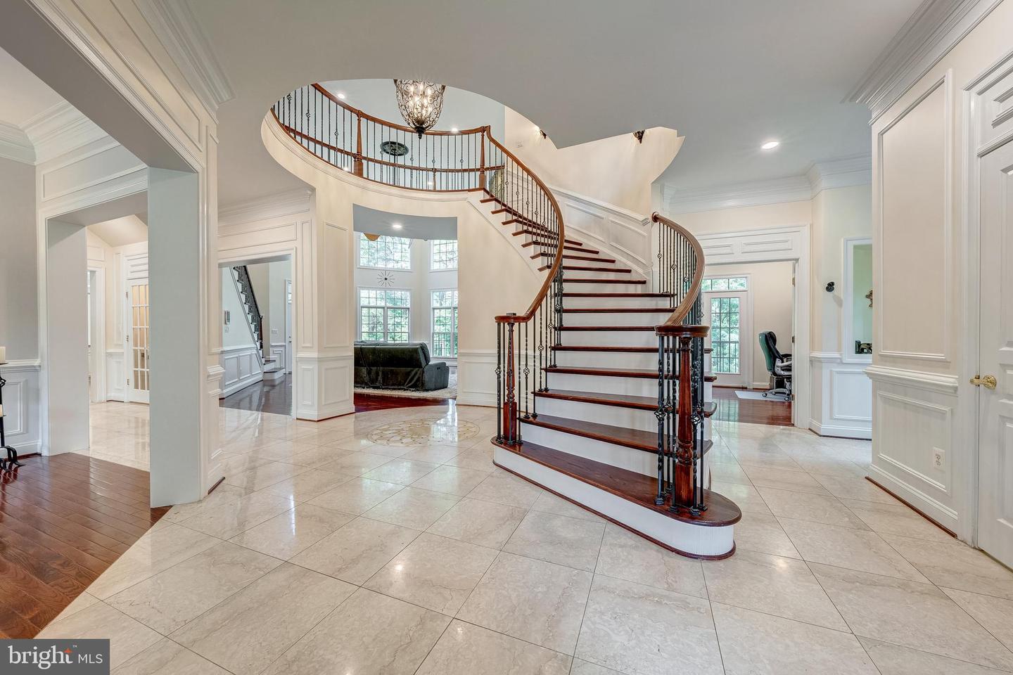 18852 RIDGEBACK CT, LEESBURG, Virginia 20176, 5 Bedrooms Bedrooms, ,4 BathroomsBathrooms,Residential,For sale,18852 RIDGEBACK CT,VALO2103408 MLS # VALO2103408