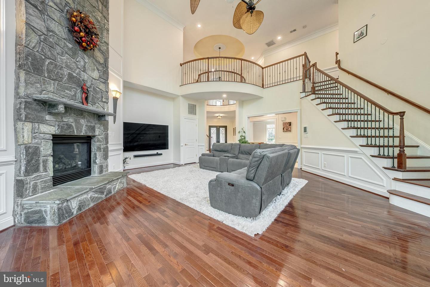 18852 RIDGEBACK CT, LEESBURG, Virginia 20176, 5 Bedrooms Bedrooms, ,4 BathroomsBathrooms,Residential,For sale,18852 RIDGEBACK CT,VALO2103408 MLS # VALO2103408