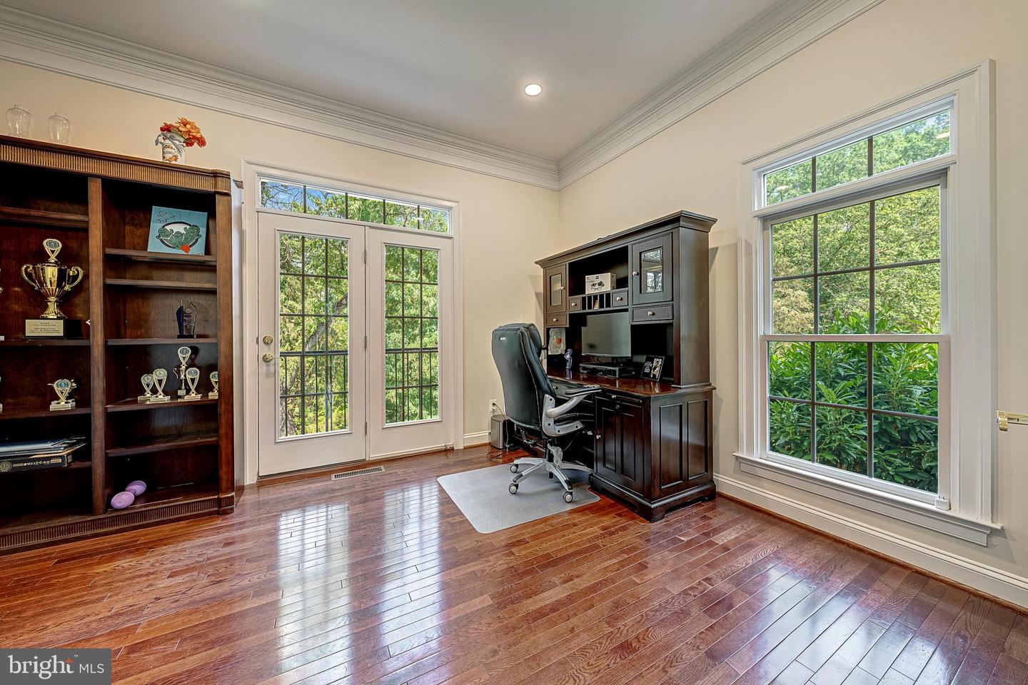 18852 RIDGEBACK CT, LEESBURG, Virginia 20176, 5 Bedrooms Bedrooms, ,4 BathroomsBathrooms,Residential,For sale,18852 RIDGEBACK CT,VALO2103408 MLS # VALO2103408