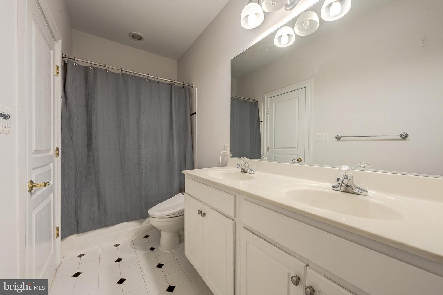 18852 RIDGEBACK CT, LEESBURG, Virginia 20176, 5 Bedrooms Bedrooms, ,4 BathroomsBathrooms,Residential,For sale,18852 RIDGEBACK CT,VALO2103408 MLS # VALO2103408