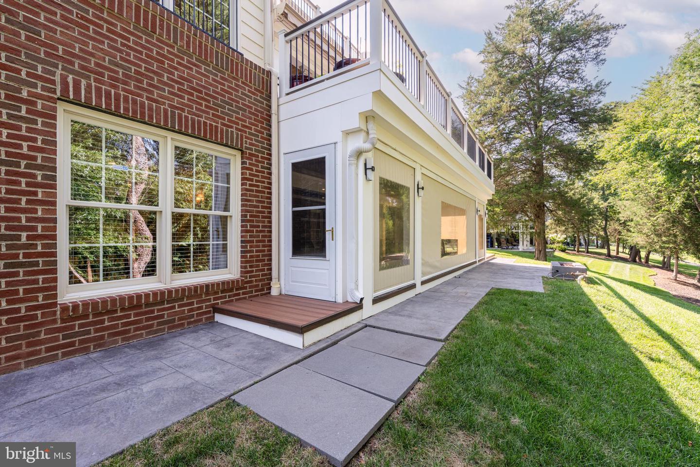 18852 RIDGEBACK CT, LEESBURG, Virginia 20176, 5 Bedrooms Bedrooms, ,4 BathroomsBathrooms,Residential,For sale,18852 RIDGEBACK CT,VALO2103408 MLS # VALO2103408