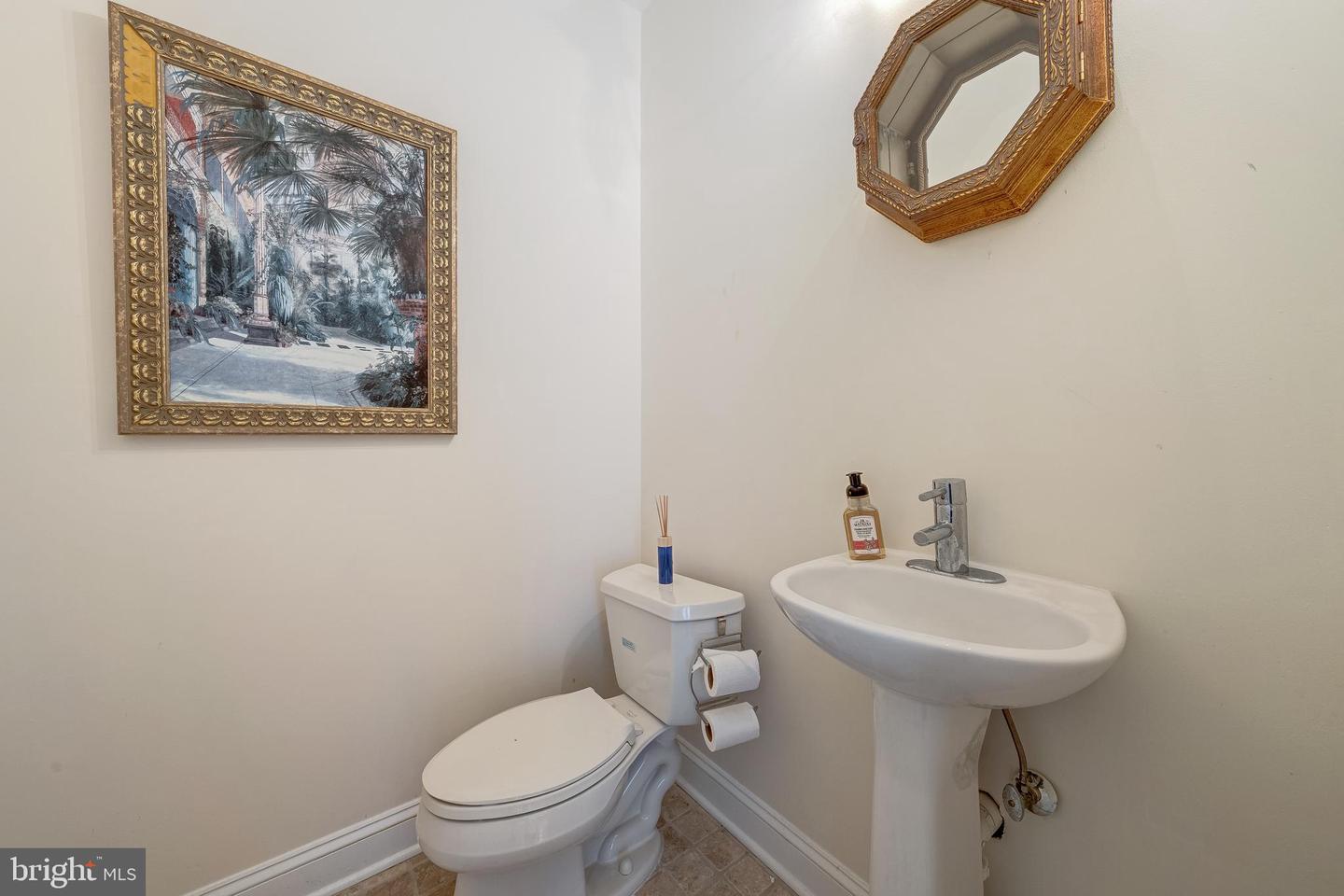 18852 RIDGEBACK CT, LEESBURG, Virginia 20176, 5 Bedrooms Bedrooms, ,4 BathroomsBathrooms,Residential,For sale,18852 RIDGEBACK CT,VALO2103408 MLS # VALO2103408