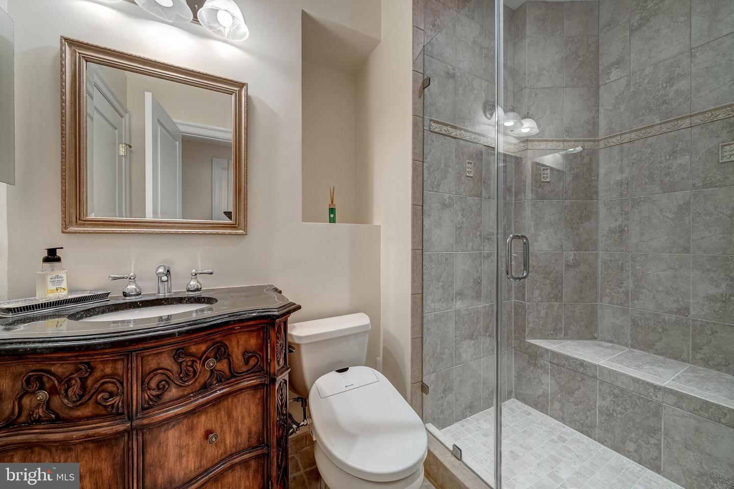 18852 RIDGEBACK CT, LEESBURG, Virginia 20176, 5 Bedrooms Bedrooms, ,4 BathroomsBathrooms,Residential,For sale,18852 RIDGEBACK CT,VALO2103408 MLS # VALO2103408