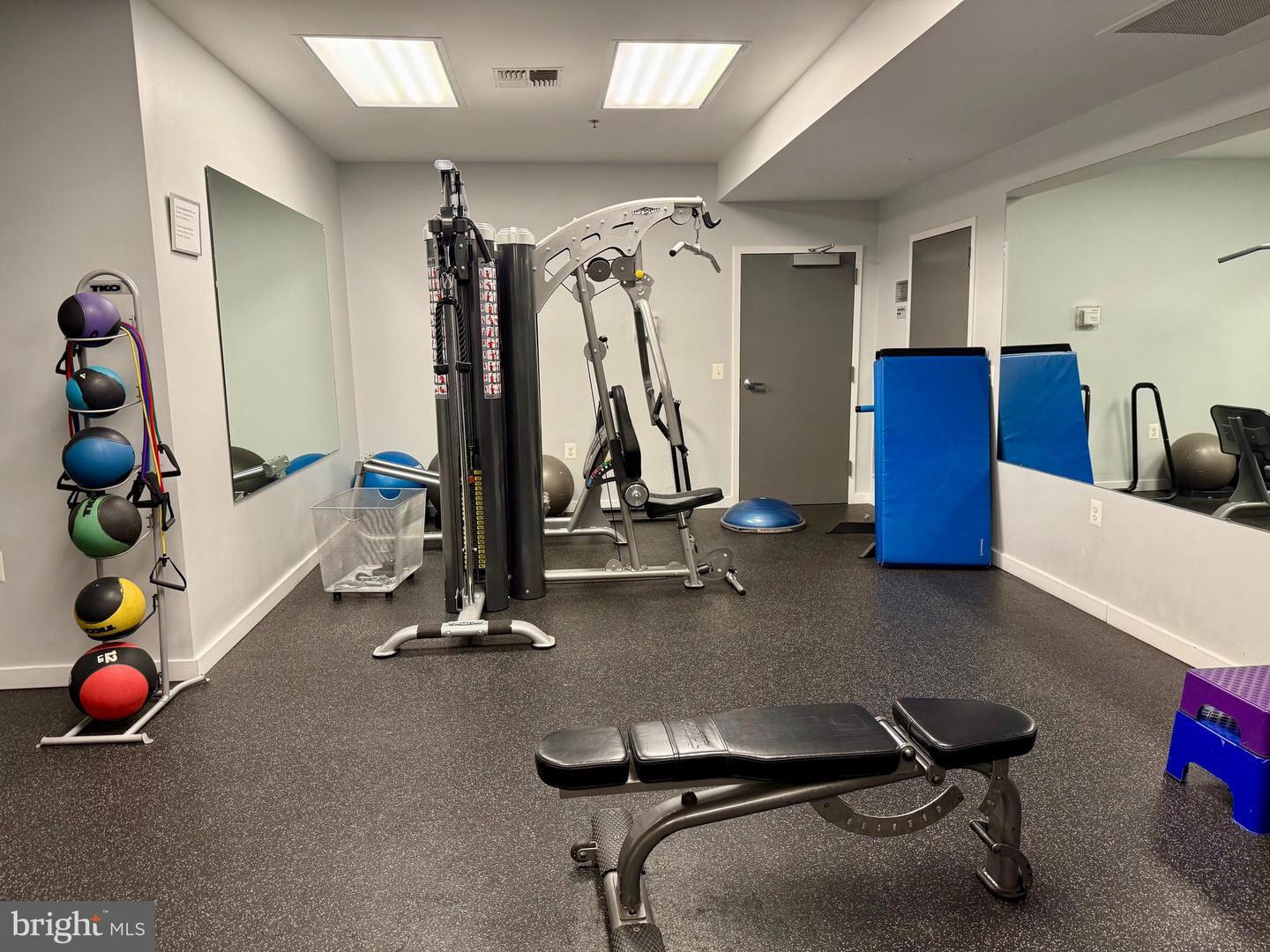 3883 CONNECTICUT AVE NW #313, WASHINGTON, District Of Columbia 20008, 2 Bedrooms Bedrooms, ,1 BathroomBathrooms,Residential,For sale,3883 CONNECTICUT AVE NW #313,DCDC2212762 MLS # DCDC2212762