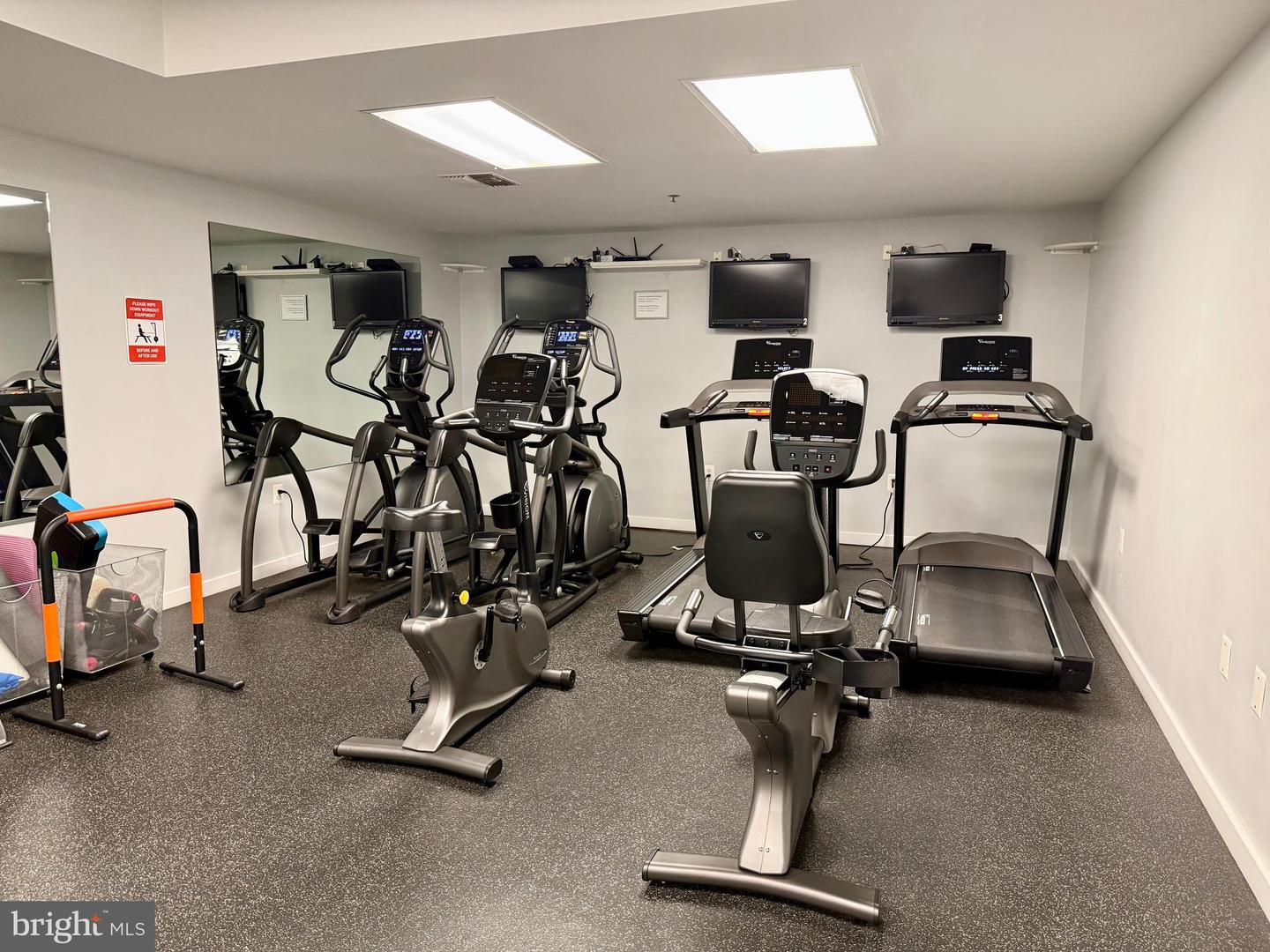 3883 CONNECTICUT AVE NW #313, WASHINGTON, District Of Columbia 20008, 2 Bedrooms Bedrooms, ,1 BathroomBathrooms,Residential,For sale,3883 CONNECTICUT AVE NW #313,DCDC2212762 MLS # DCDC2212762