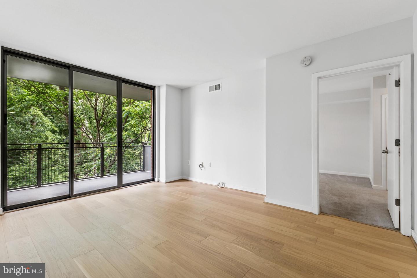 3883 CONNECTICUT AVE NW #313, WASHINGTON, District Of Columbia 20008, 2 Bedrooms Bedrooms, ,1 BathroomBathrooms,Residential,For sale,3883 CONNECTICUT AVE NW #313,DCDC2212762 MLS # DCDC2212762