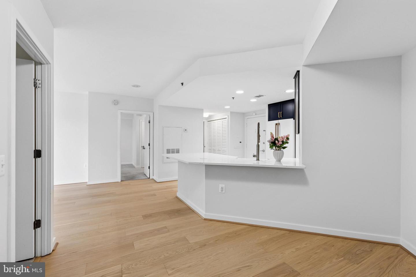 3883 CONNECTICUT AVE NW #313, WASHINGTON, District Of Columbia 20008, 2 Bedrooms Bedrooms, ,1 BathroomBathrooms,Residential,For sale,3883 CONNECTICUT AVE NW #313,DCDC2212762 MLS # DCDC2212762