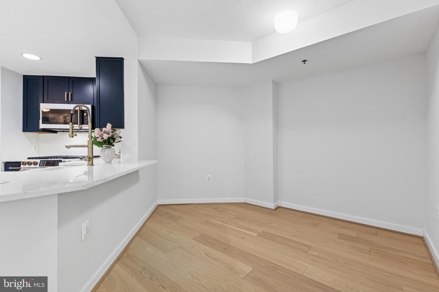3883 CONNECTICUT AVE NW #313, WASHINGTON, District Of Columbia 20008, 2 Bedrooms Bedrooms, ,1 BathroomBathrooms,Residential,For sale,3883 CONNECTICUT AVE NW #313,DCDC2212762 MLS # DCDC2212762
