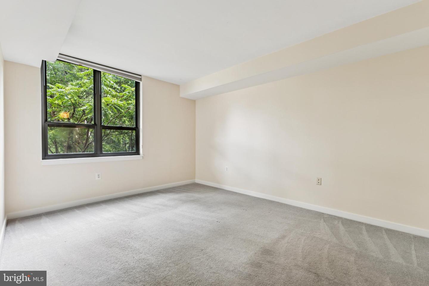 3883 CONNECTICUT AVE NW #313, WASHINGTON, District Of Columbia 20008, 2 Bedrooms Bedrooms, ,1 BathroomBathrooms,Residential,For sale,3883 CONNECTICUT AVE NW #313,DCDC2212762 MLS # DCDC2212762