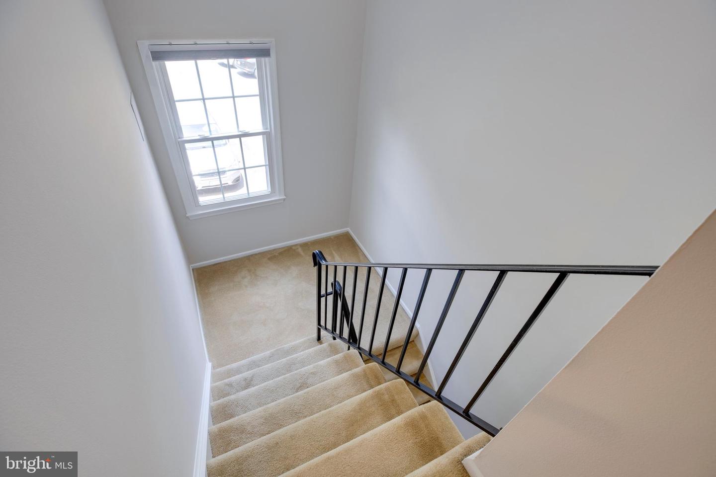 9513 BURDETT RD, BURKE, Virginia 22015, 3 Bedrooms Bedrooms, ,2 BathroomsBathrooms,Residential,For sale,9513 BURDETT RD,VAFX2258320 MLS # VAFX2258320