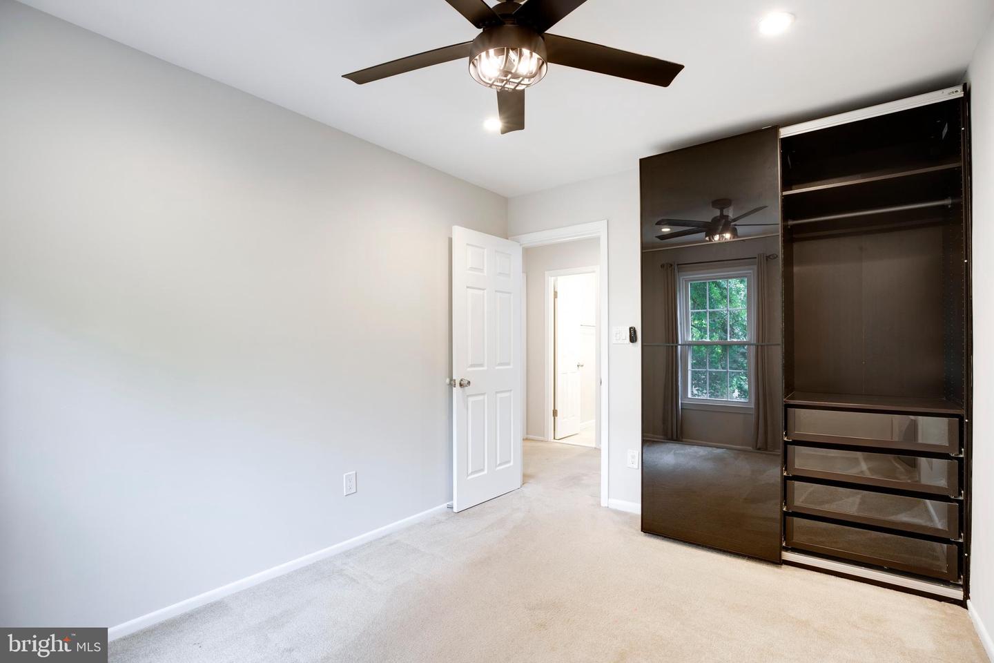 9513 BURDETT RD, BURKE, Virginia 22015, 3 Bedrooms Bedrooms, ,2 BathroomsBathrooms,Residential,For sale,9513 BURDETT RD,VAFX2258320 MLS # VAFX2258320