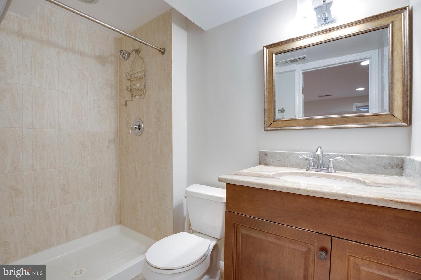 9513 BURDETT RD, BURKE, Virginia 22015, 3 Bedrooms Bedrooms, ,2 BathroomsBathrooms,Residential,For sale,9513 BURDETT RD,VAFX2258320 MLS # VAFX2258320