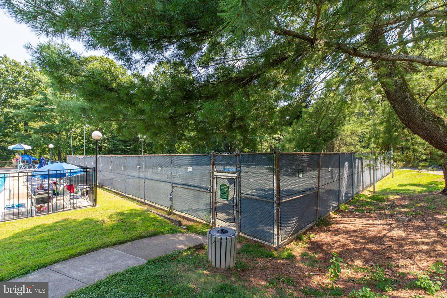 9513 BURDETT RD, BURKE, Virginia 22015, 3 Bedrooms Bedrooms, ,2 BathroomsBathrooms,Residential,For sale,9513 BURDETT RD,VAFX2258320 MLS # VAFX2258320