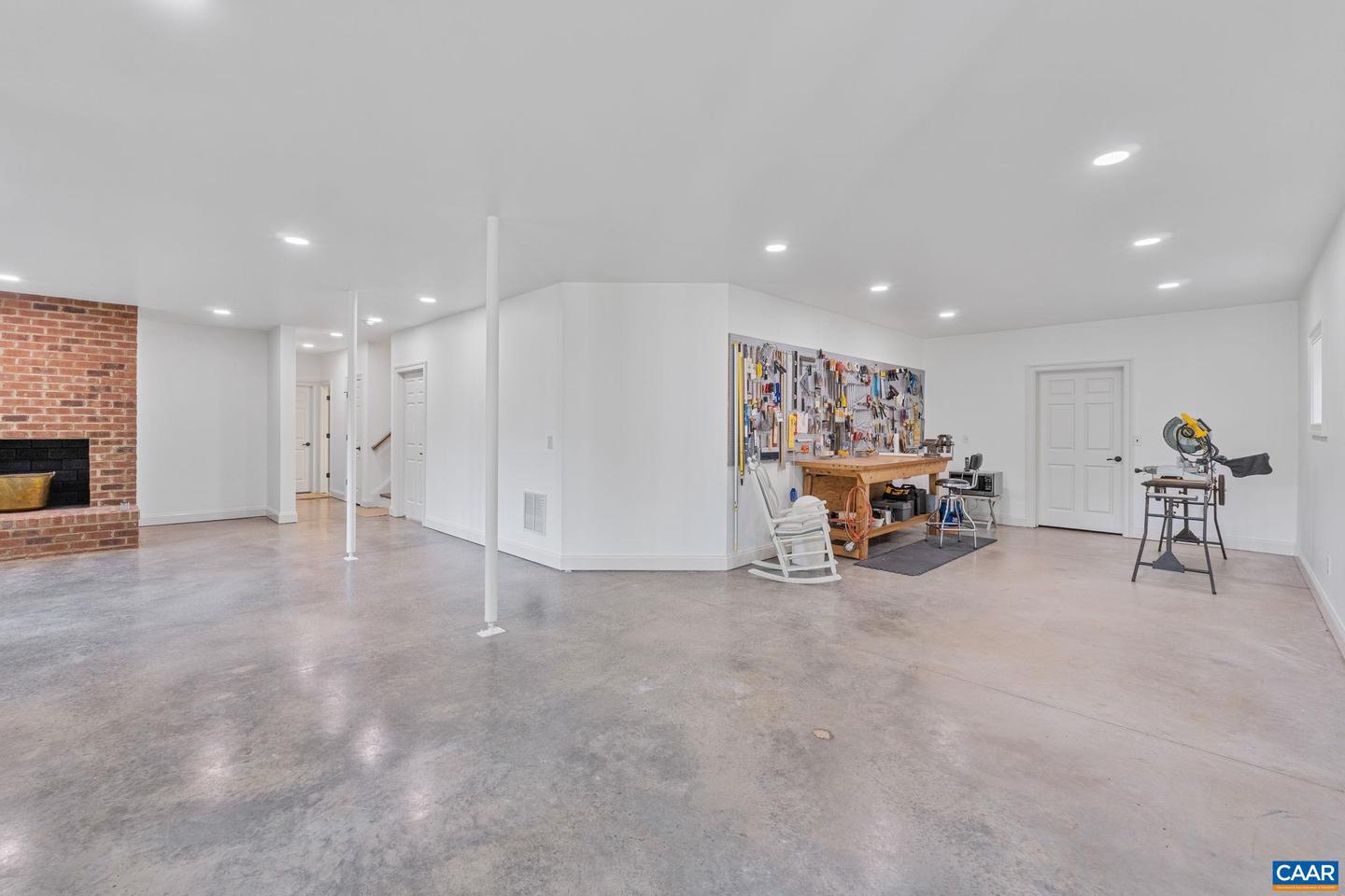 810 CARLYLE PL, CHARLOTTESVILLE, Virginia 22903, 5 Bedrooms Bedrooms, ,4 BathroomsBathrooms,Residential,For sale,810 CARLYLE PL,667271 MLS # 667271