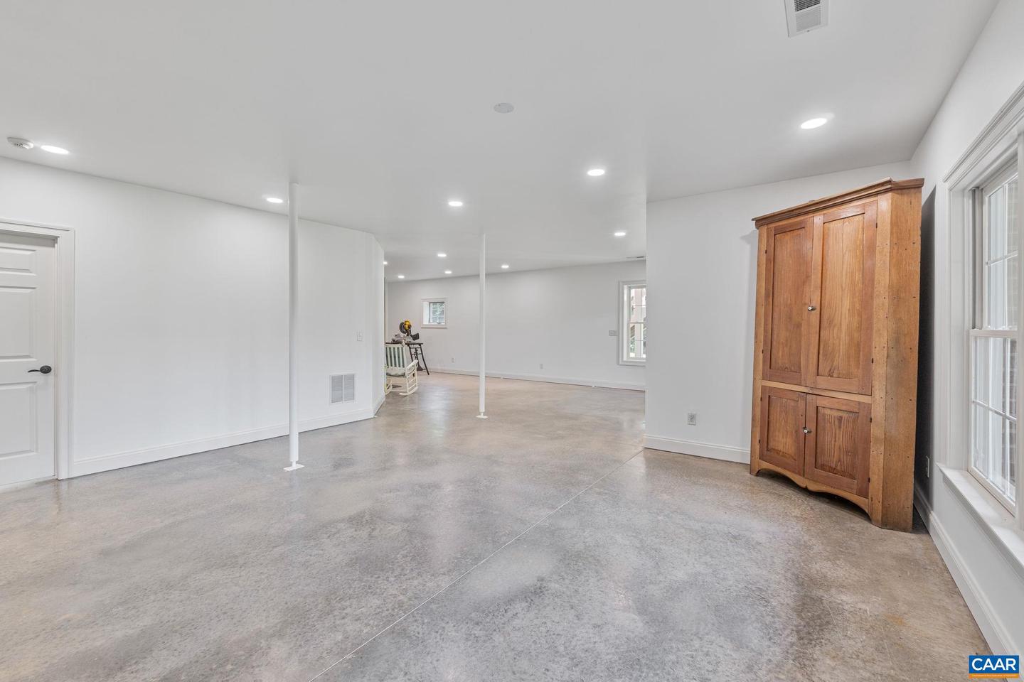 810 CARLYLE PL, CHARLOTTESVILLE, Virginia 22903, 5 Bedrooms Bedrooms, ,4 BathroomsBathrooms,Residential,For sale,810 CARLYLE PL,667271 MLS # 667271
