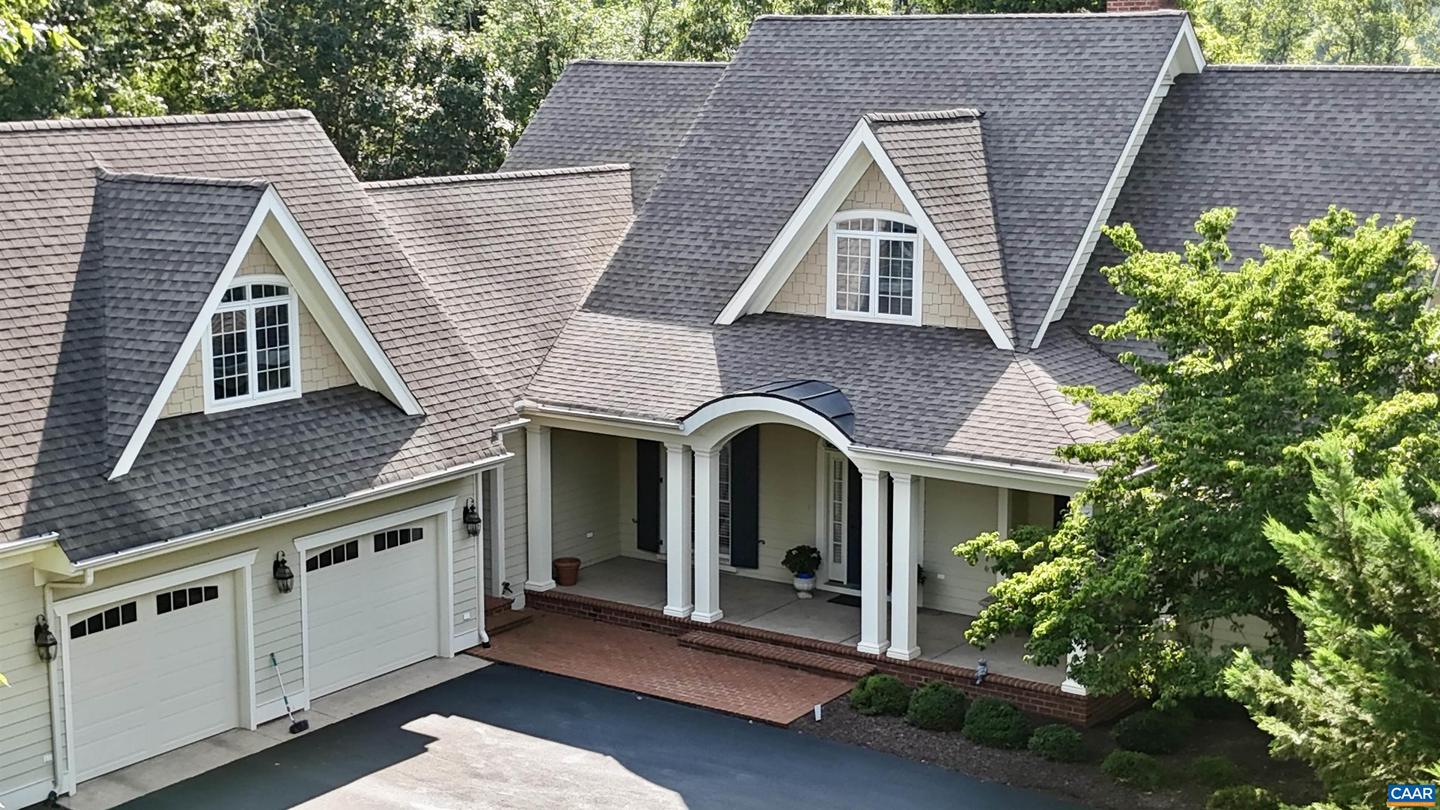 810 CARLYLE PL, CHARLOTTESVILLE, Virginia 22903, 5 Bedrooms Bedrooms, ,4 BathroomsBathrooms,Residential,For sale,810 CARLYLE PL,667271 MLS # 667271