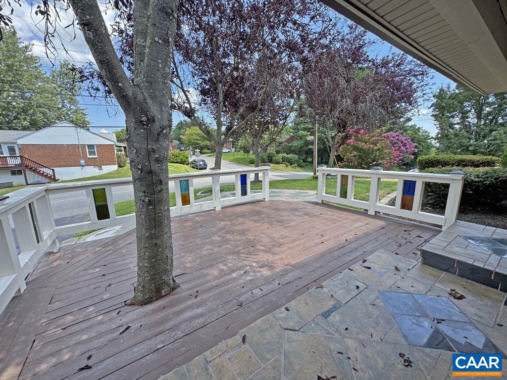114 LAMBERT ST, STAUNTON, Virginia 24401, 4 Bedrooms Bedrooms, ,3 BathroomsBathrooms,Residential,For sale,114 LAMBERT ST,667273 MLS # 667273