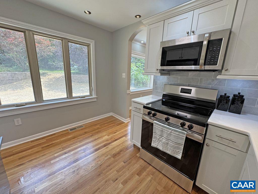 114 LAMBERT ST, STAUNTON, Virginia 24401, 4 Bedrooms Bedrooms, ,3 BathroomsBathrooms,Residential,For sale,114 LAMBERT ST,667273 MLS # 667273