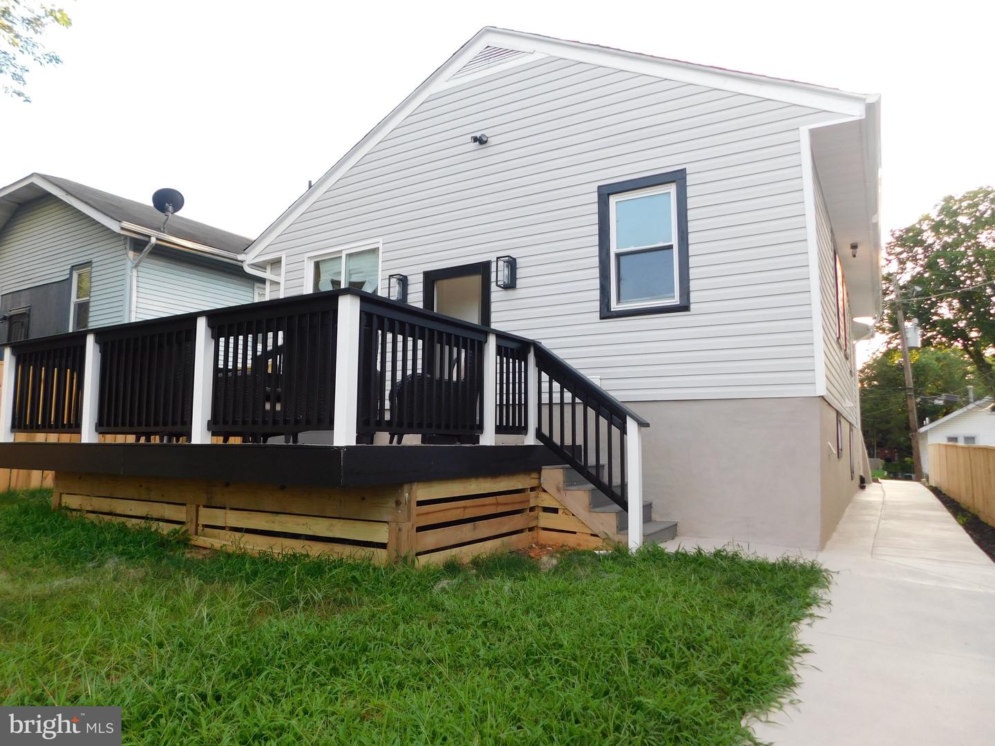 24 53RD PL SE, WASHINGTON, District Of Columbia 20019, 4 Bedrooms Bedrooms, ,2 BathroomsBathrooms,Residential,For sale,24 53RD PL SE,DCDC2212804 MLS # DCDC2212804