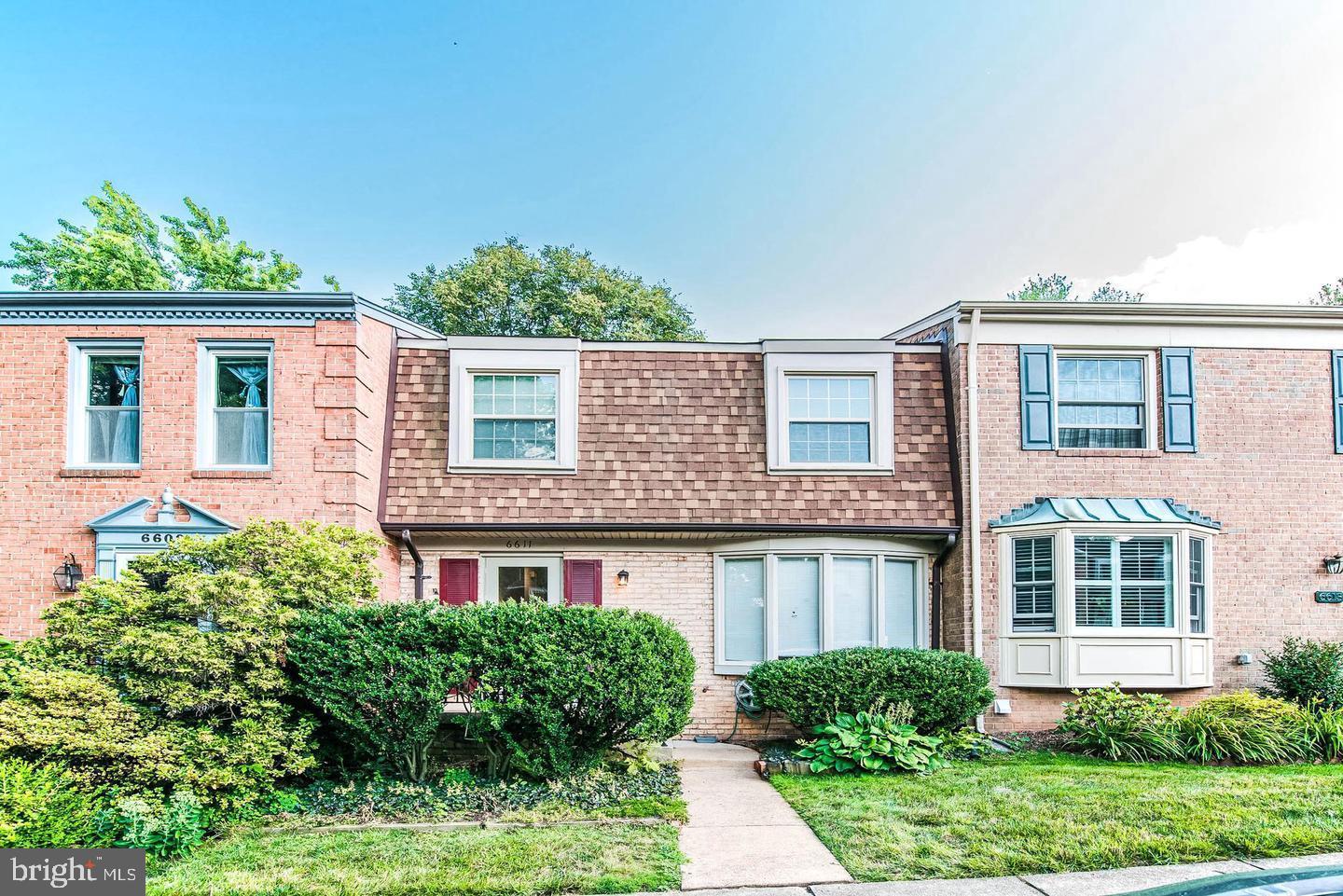6611 ROSECROFT PL, FALLS CHURCH, Virginia 22043, 3 Bedrooms Bedrooms, ,3 BathroomsBathrooms,Residential,For sale,6611 ROSECROFT PL,VAFX2258334 MLS # VAFX2258334