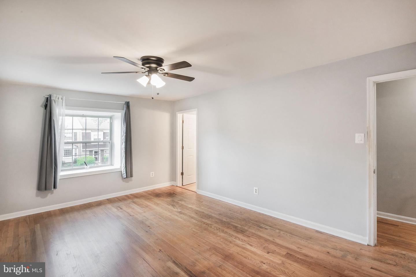 6611 ROSECROFT PL, FALLS CHURCH, Virginia 22043, 3 Bedrooms Bedrooms, ,3 BathroomsBathrooms,Residential,For sale,6611 ROSECROFT PL,VAFX2258334 MLS # VAFX2258334