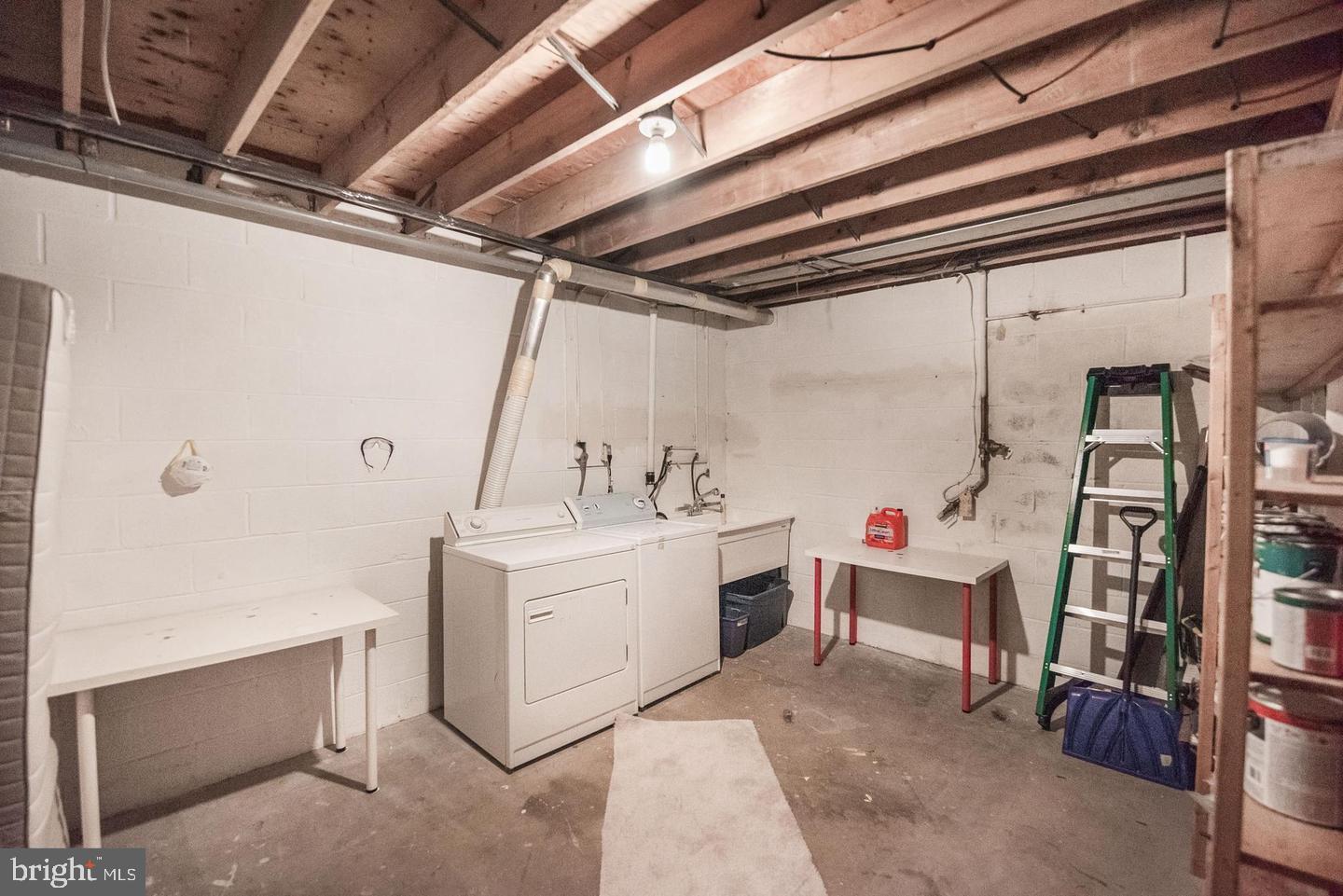 6611 ROSECROFT PL, FALLS CHURCH, Virginia 22043, 3 Bedrooms Bedrooms, ,3 BathroomsBathrooms,Residential,For sale,6611 ROSECROFT PL,VAFX2258334 MLS # VAFX2258334