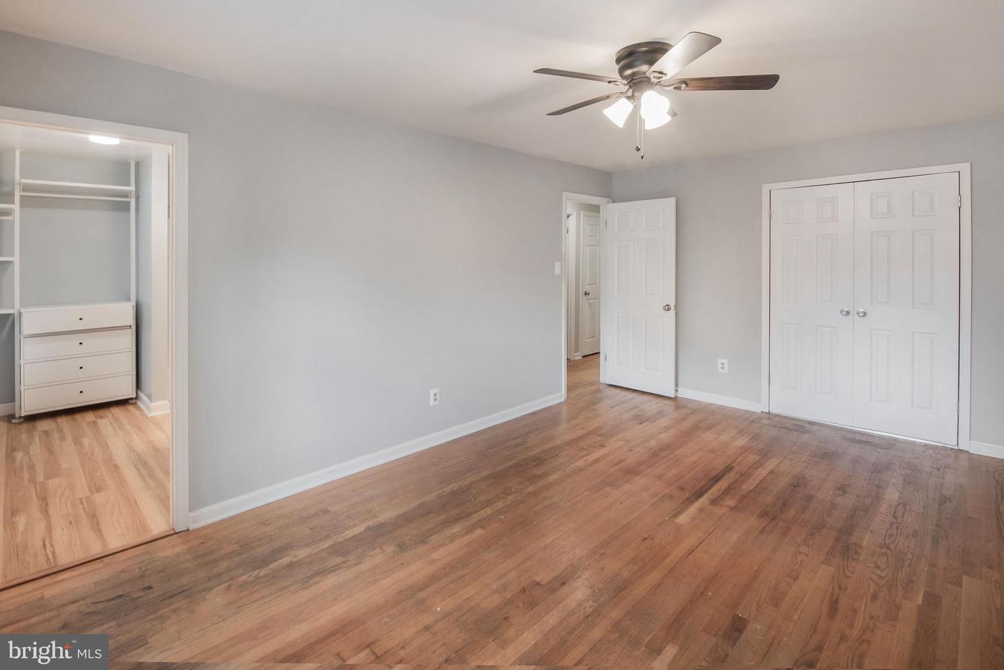 6611 ROSECROFT PL, FALLS CHURCH, Virginia 22043, 3 Bedrooms Bedrooms, ,3 BathroomsBathrooms,Residential,For sale,6611 ROSECROFT PL,VAFX2258334 MLS # VAFX2258334