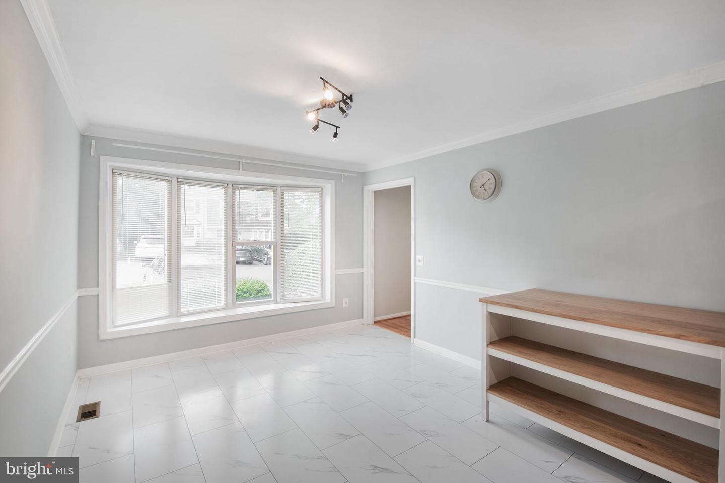 6611 ROSECROFT PL, FALLS CHURCH, Virginia 22043, 3 Bedrooms Bedrooms, ,3 BathroomsBathrooms,Residential,For sale,6611 ROSECROFT PL,VAFX2258334 MLS # VAFX2258334
