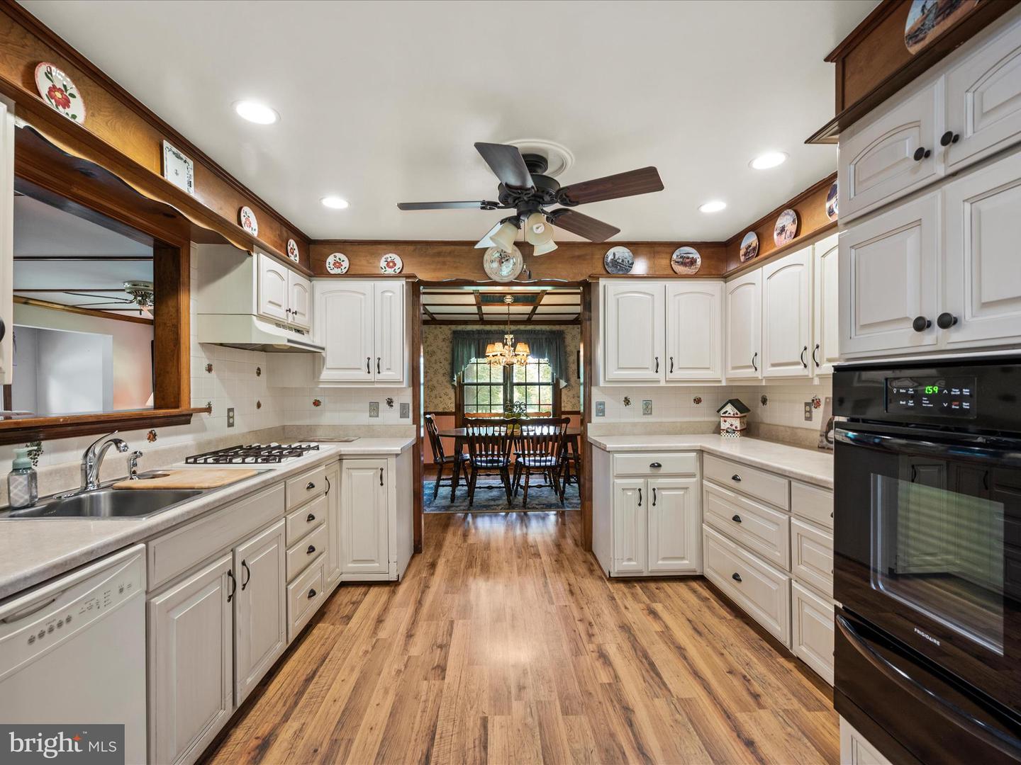 40240 BRADDOCK RD, ALDIE, Virginia 20105, 3 Bedrooms Bedrooms, ,2 BathroomsBathrooms,Residential,For sale,40240 BRADDOCK RD,VALO2103384 MLS # VALO2103384