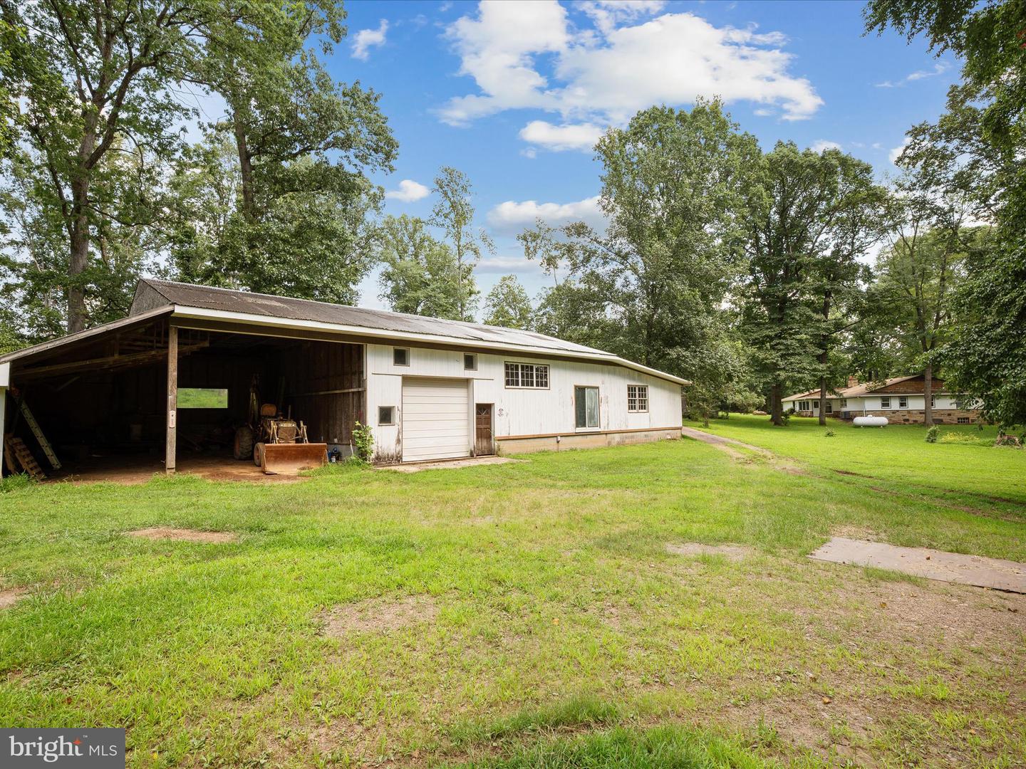40240 BRADDOCK RD, ALDIE, Virginia 20105, 3 Bedrooms Bedrooms, ,2 BathroomsBathrooms,Residential,For sale,40240 BRADDOCK RD,VALO2103384 MLS # VALO2103384