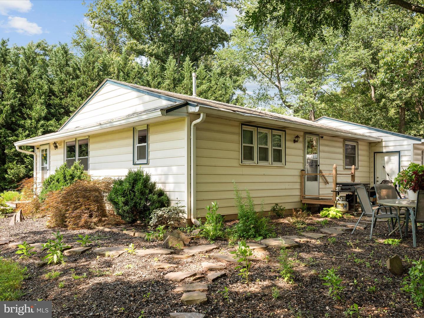 40240 BRADDOCK RD, ALDIE, Virginia 20105, 3 Bedrooms Bedrooms, ,2 BathroomsBathrooms,Residential,For sale,40240 BRADDOCK RD,VALO2103384 MLS # VALO2103384