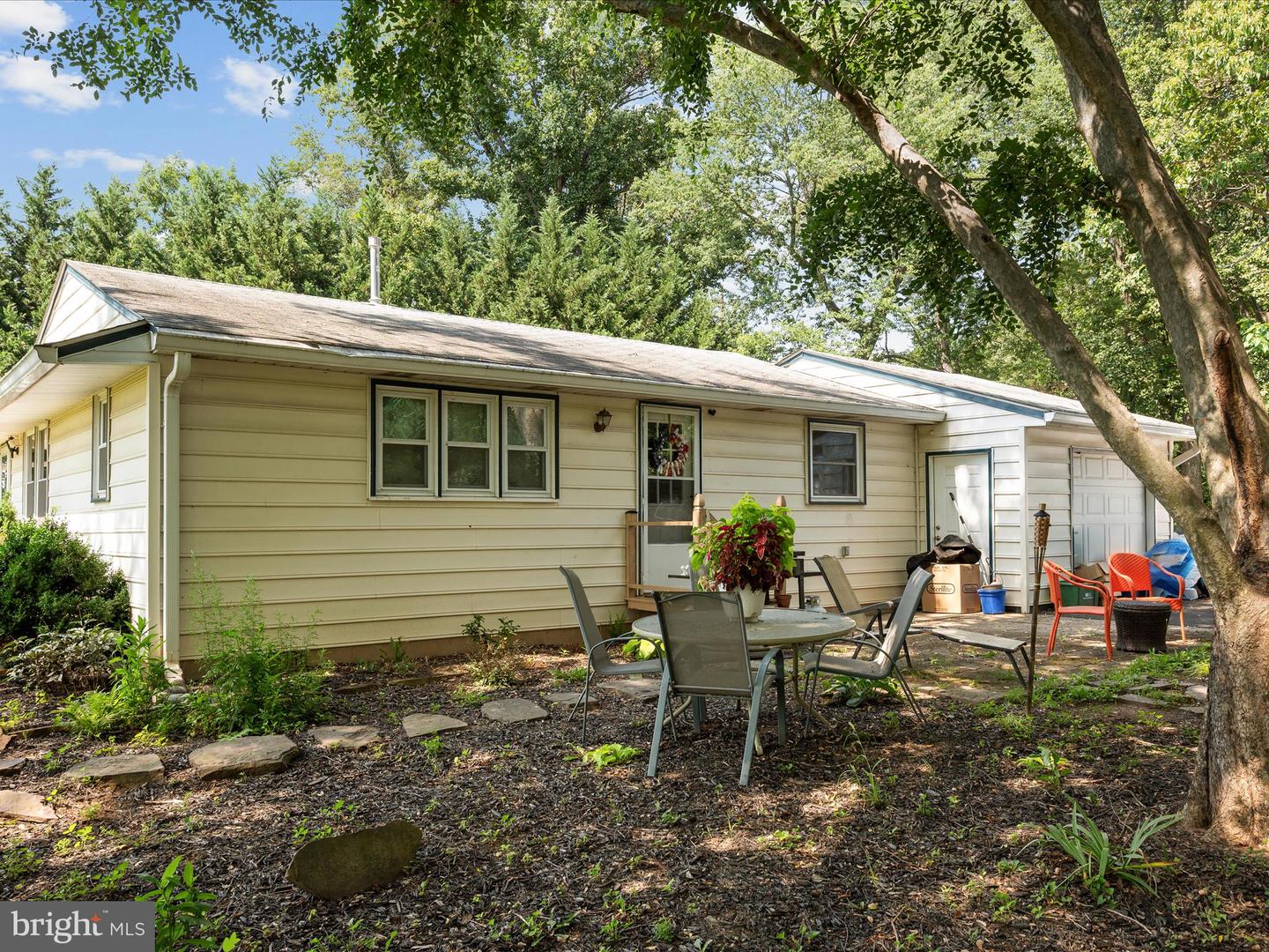 40240 BRADDOCK RD, ALDIE, Virginia 20105, 3 Bedrooms Bedrooms, ,2 BathroomsBathrooms,Residential,For sale,40240 BRADDOCK RD,VALO2103384 MLS # VALO2103384