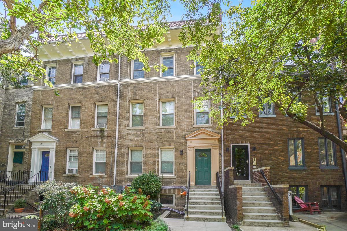 1738 T ST NW #1, WASHINGTON, District Of Columbia 20009, 2 Bedrooms Bedrooms, ,1 BathroomBathrooms,Residential,For sale,1738 T ST NW #1,DCDC2212806 MLS # DCDC2212806