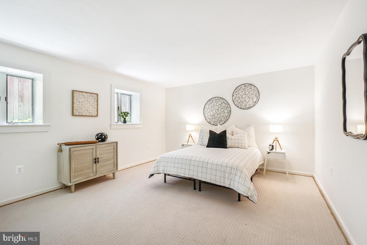 1738 T ST NW #1, WASHINGTON, District Of Columbia 20009, 2 Bedrooms Bedrooms, ,1 BathroomBathrooms,Residential,For sale,1738 T ST NW #1,DCDC2212806 MLS # DCDC2212806