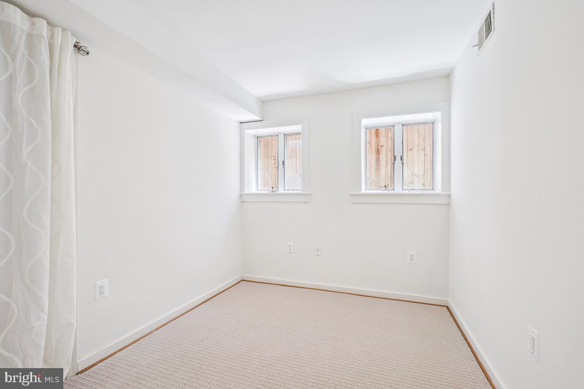 1738 T ST NW #1, WASHINGTON, District Of Columbia 20009, 2 Bedrooms Bedrooms, ,1 BathroomBathrooms,Residential,For sale,1738 T ST NW #1,DCDC2212806 MLS # DCDC2212806